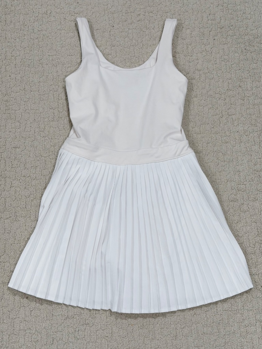 All In Motion Pleated Tennis Dress Size Small - Picture 3 of 13